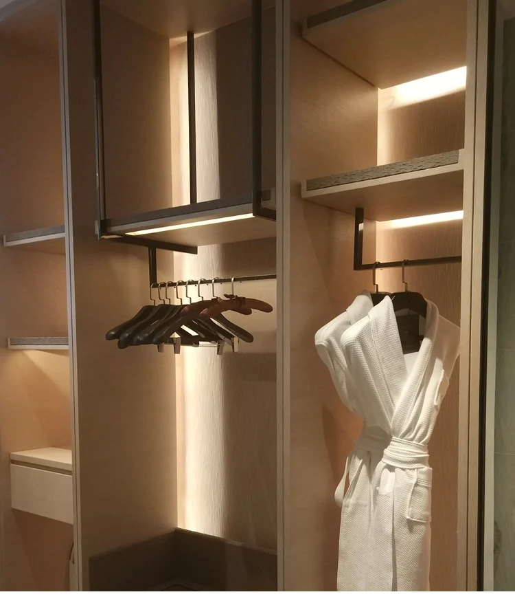 Use only these 2 types of lamps in professional closet lighting